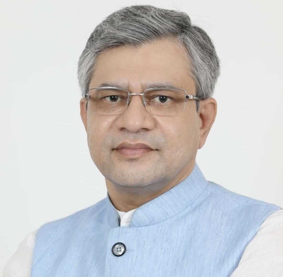 CM talks to Union Railways Minister over suspension of 23 trains. 1 77138