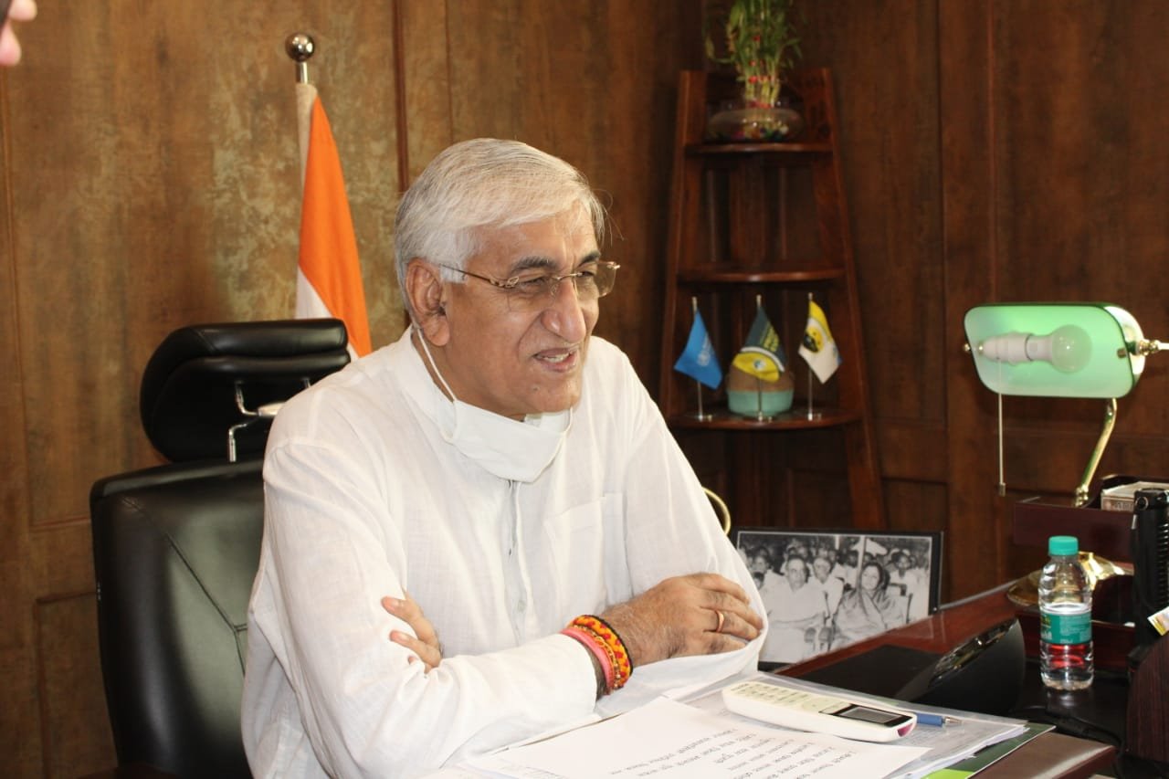 Returning from Nav Sankalp camp, Minister TS Singhdeo will reach the public through the various programs. 1 T s Singhdeo 2