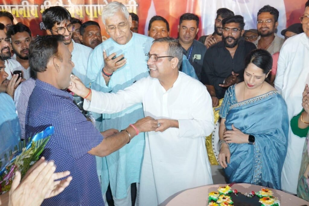 Chhattisgarh CM, Punia extends birthday wishes to MLA Shailesh Pandey 4 WhatsApp Image 2022 05 31 at 2.43.36 PM