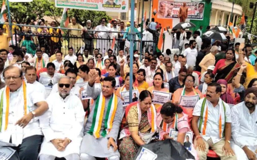 Congress stage gherao at Raj Bhawan in Raipur in protest against ED action in National Herald case 1 28A71F7E 5049 4854 ADD8 DDB7A81CCB35