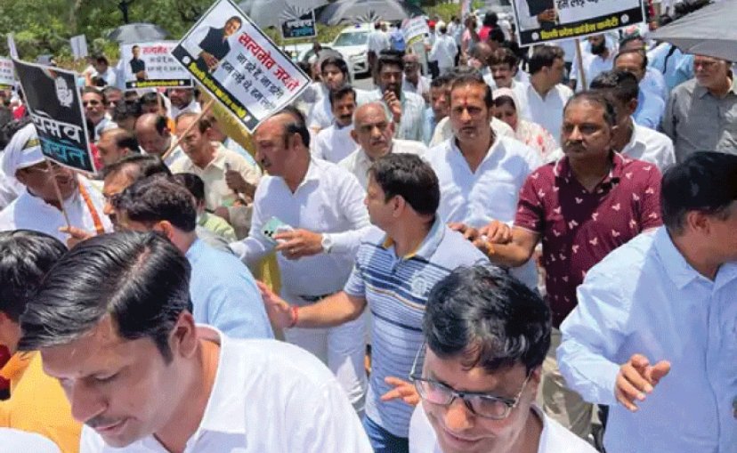 Congress stage gherao at Raj Bhawan in Raipur in protest against ED action in National Herald case 2 512AE661 2B30 464D 9735 EA3F2EB1BE51