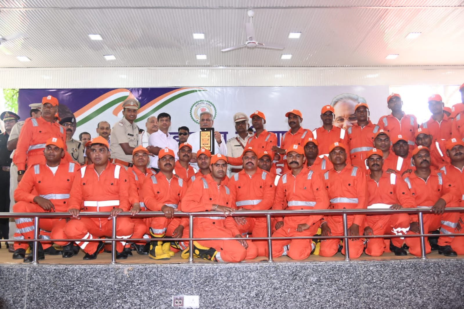 Chhattisgarh CM honored rescue team engaged in “Mission Save Rahul” for their bravery and outstanding work 1 IMG 20220616 WA0008