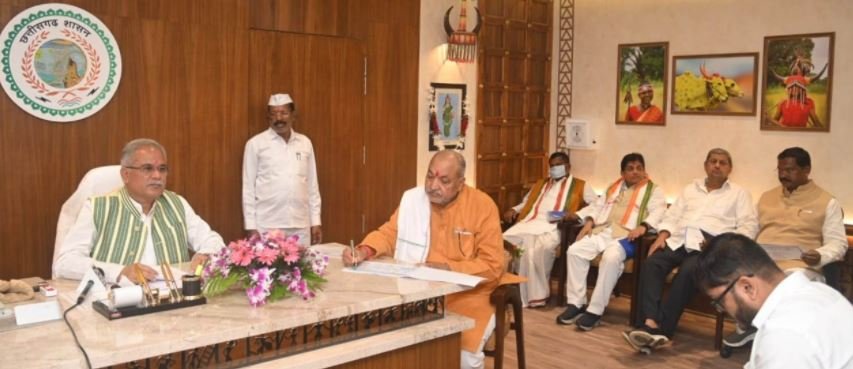 CM : छत्तीसगढ़ में 28 जुलाई को हरेली से होगी गौ-मूत्र खरीदी का आगाज : मुख्यमंत्री 1 CM :