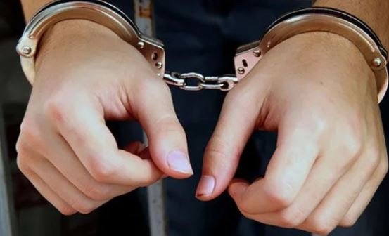 CRIME : ट्रक के खलासी को लूटने वाले 8 आरोपी गिरफ्तार, लूट में प्रयुक्त 2 मोटर सायकल ,चाकू ,तलवार सहित, लूटी गई रकम बरामद 1 CRIME :