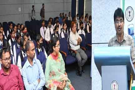 science सत्य की सर्वोच्च सत्ता स्वीकार करने का तंत्र है विज्ञान : डॉ कर्मकार 1 science