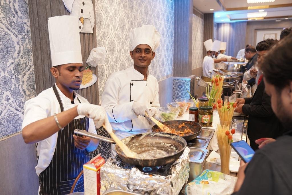 Monsoon Food Festival kicks off in Raipur amidst great fanfare. 3 WhatsApp Image 2022 07 18 at 5.49.39 PM