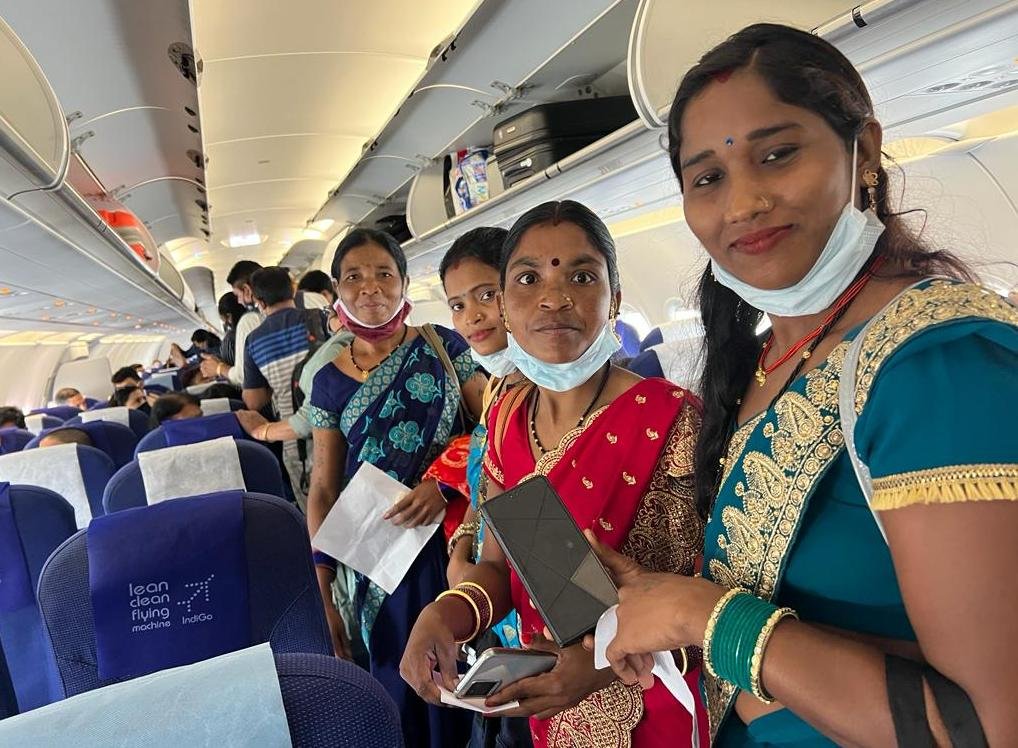 Chhattisgarh State Minor Forest Produce Association along with two women self-help groups of Jagdalpur and Korba will be rewarded in Singapore 2 women SHG