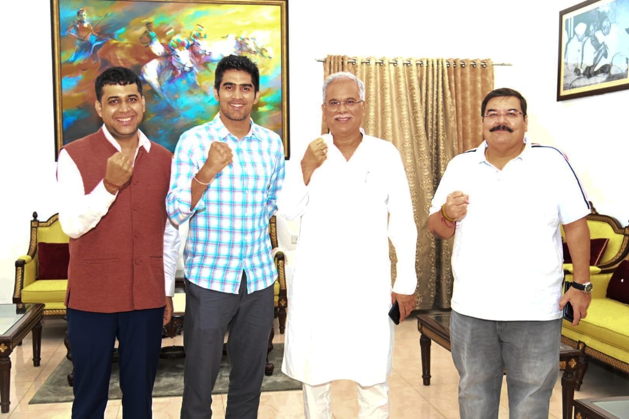 Renowned Boxer Vijender Singh pays courtesy call on CM Baghel 1 EC46A27A2DD24D514E201A9D5DF82015