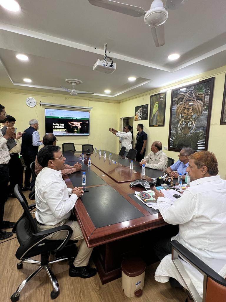 Minister Mohammad Akbar inaugurate the e-commerce website of Chhattisgarh Herbals. 1 a32a4890 e66d 451c 9003 b38fb3be852d 1