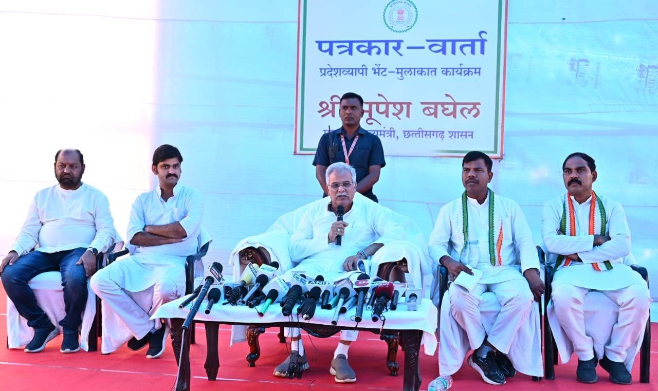 19AE0261AF7212664054FB237B1EDC5B