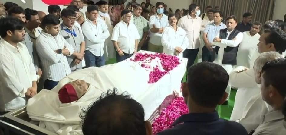 CM Bhupesh Baghel will attend the last rites of Uttar Pradesh Mulayam Singh Yadav tomorrow. 1 3n