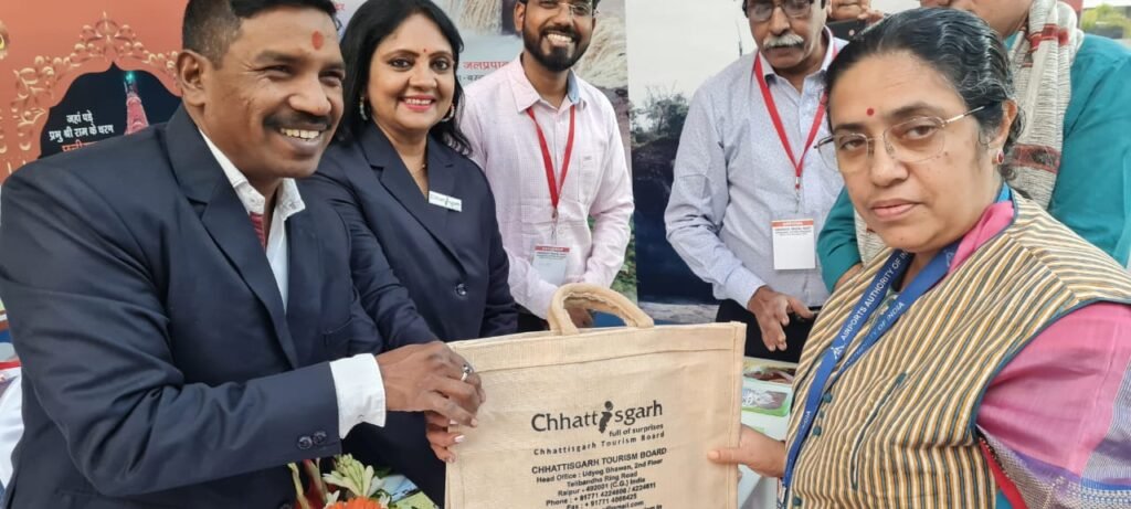 Chhattisgarh Tourism Board stall caught visitor's eye at Varanasi Travel Mart 2 WhatsApp Image 2022 11 27 at 23.14.27