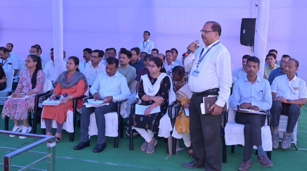 CM Baghel urges officials to give special focus on quality education 3 meeting 2
