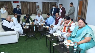 eecfb90ec98e4a09a426e1403643721c