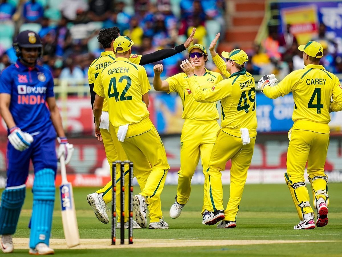 IND vs AUS ODI: ऑस्ट्रेलिया ने भारत को 21 रन से चटाई धूल, सीरीज पर किया 2-1 से कब्जा 1 SAVE 20230323 080956