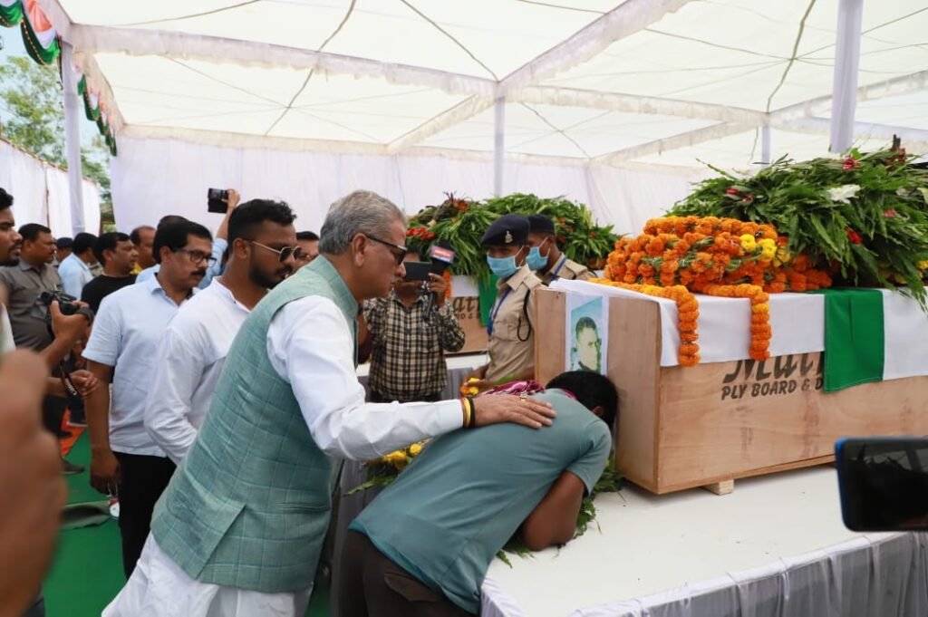 Chief Minister Bhupesh Baghel and others pay tributes to martyrs 2 IMG 20230427 WA0016