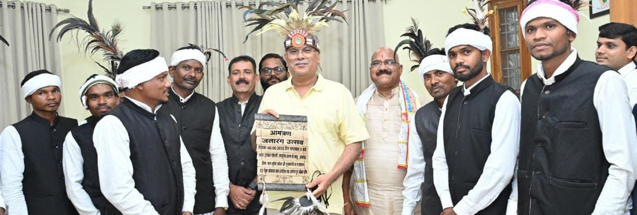 आदिवासी संस्कृति, कृषि तथा वनोपज संग्रहण के नवाचार को जानने-समझने अंतागढ़ के आदिवासियों ने किया इंडोनेशिया का भ्रमण 1 1684405714 4e0e9969807874fcf8c7