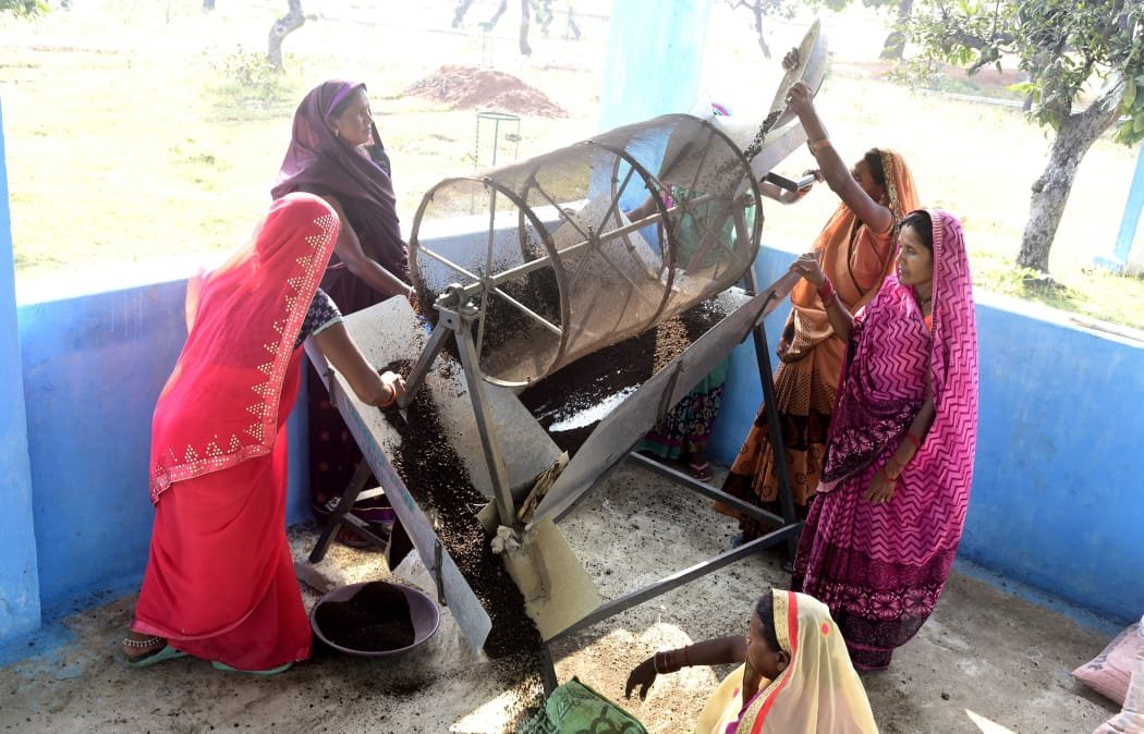 Bilaspur: Godhan NYAY Yojana empowering cattle rearers and strengthening rural economy 1 1684839166 fac985d94b74cc898d57