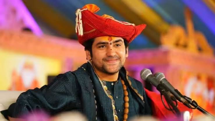 Bageshwar Dham: धीरेंद्र शास्त्री को देखने लाखों की संख्या में तरेत पाली पहुंचे भक्त, दुरुस्त नहीं दिखी आयोजक की तैयारी 1 images 2023 05 14T032514.832