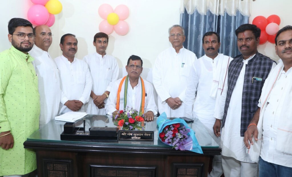 गृह मंत्री ने छत्तीसगढ़ राज्य केश शिल्पी कल्याण बोर्ड कार्यालय का किया शुभारंभ 2 1686581653 c29b1f3ca93c728f1a28