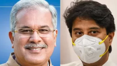 bhupesh baghel takes jibe at jyotiraditya scindia calls him as saleable 1626263496