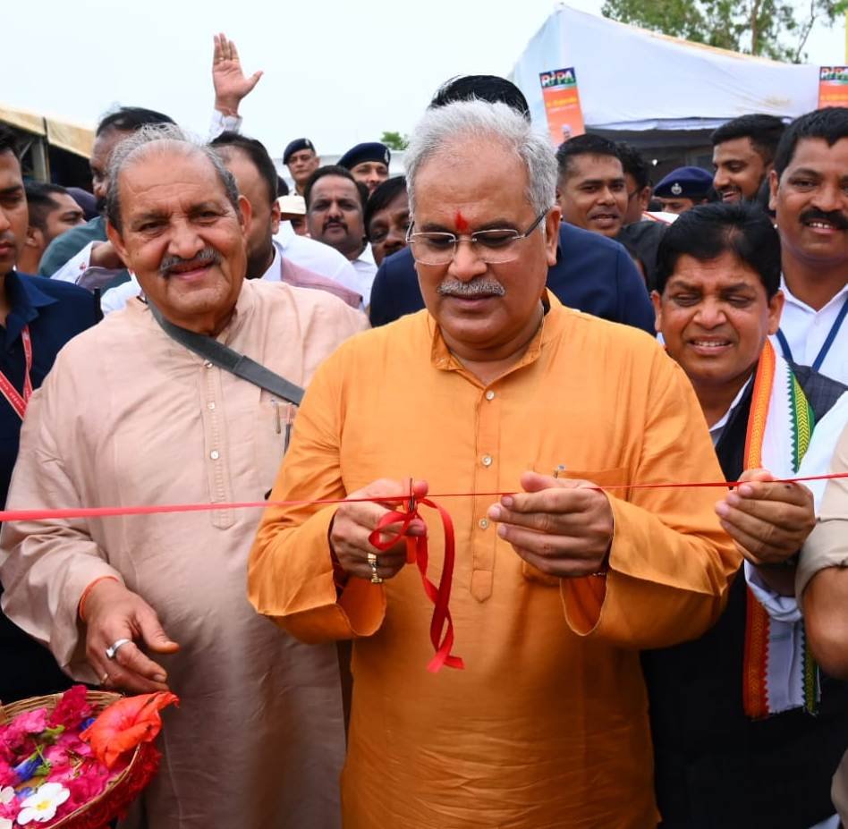 CM Baghel inaugurates Chhattisgarhia Olympics, distributes sports equipment to athletes 1 IMG 20230717 WA0020