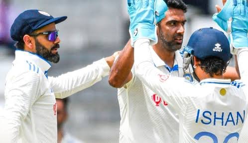 India Vs West Indies 1st Test Score: अश्विन की आंधी में उड़ी वेस्टइंडीज... पहले दिन बने कई रिकॉर्ड, रोहित-यशस्वी भी चमके 1 images 2023 07 13T082811.201