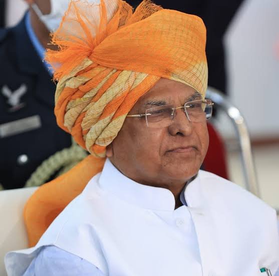 राज्यपाल श्री पटेल ने छिंदवाड़ा और साँची विश्वविद्यालयों का प्रभार सौंपा 1 images 36