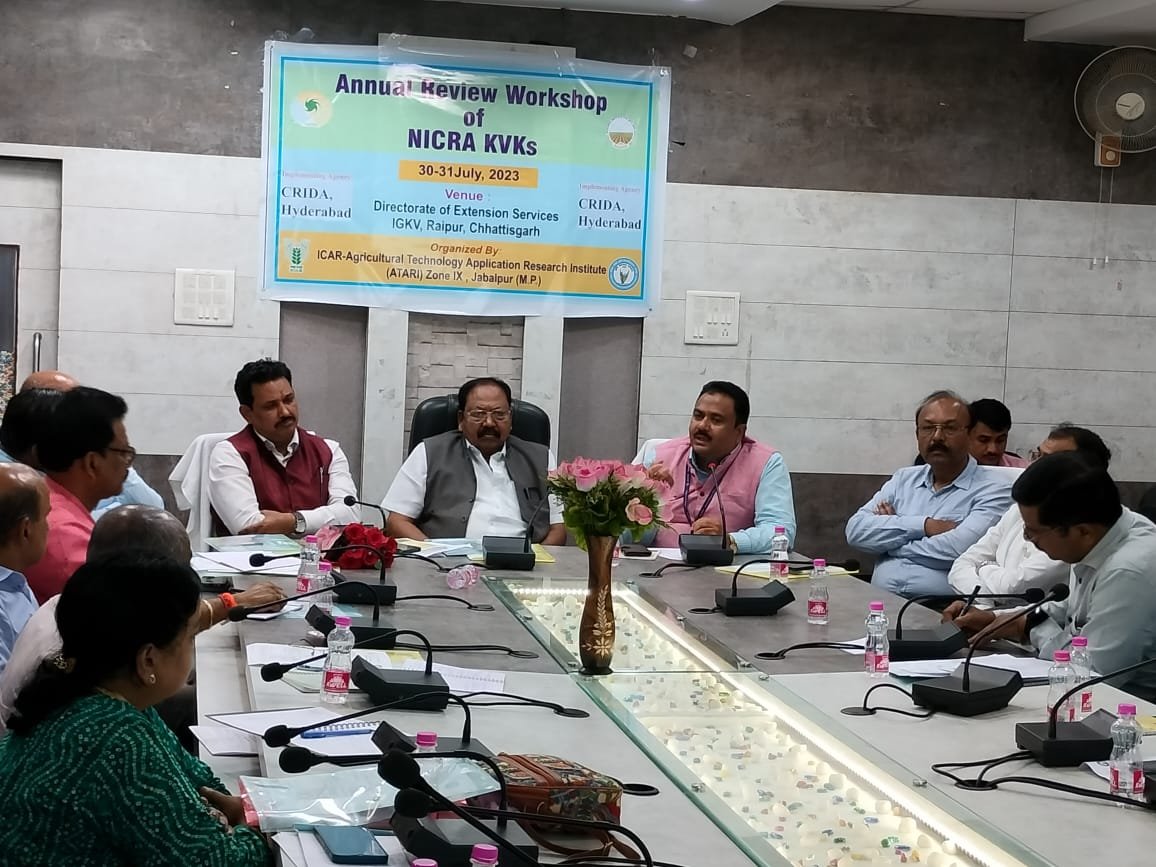 कृषि में पारंपरिक ज्ञान के उपयोग से ही संभव है जलवायु परिवर्तन का सामना: श्री मण्डावी 1 1690804762 8b895b5fb7b50a5e2f0b