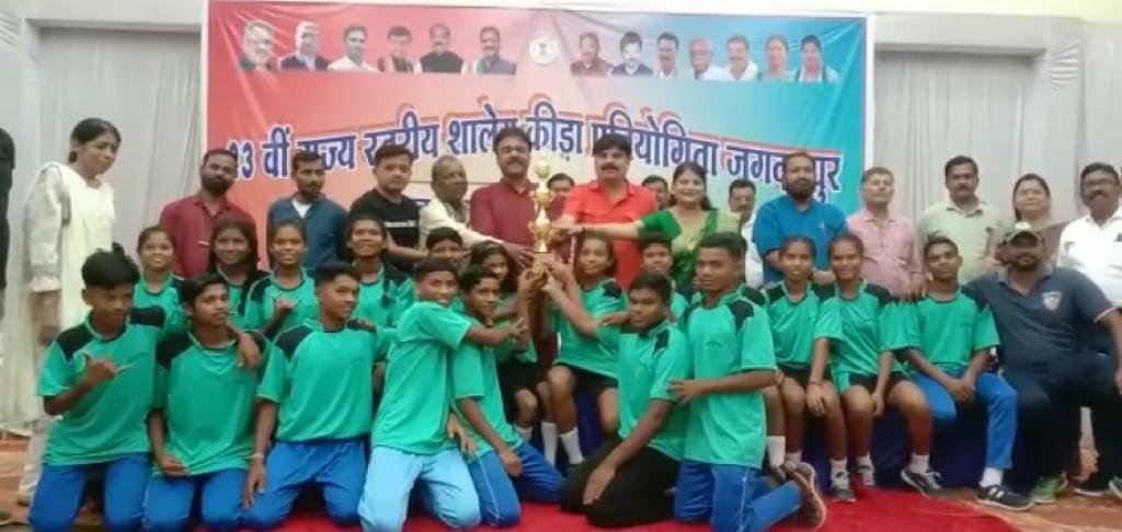 राष्ट्रीय सुब्रतो मुखर्जी कप फुटबाल प्रतियोगिता में छत्तीसगढ़ राज्य का प्रतिनिधित्व करेगी बस्तर जोन की टीम 1 1691335002 446c9f3b8640a25a92e0