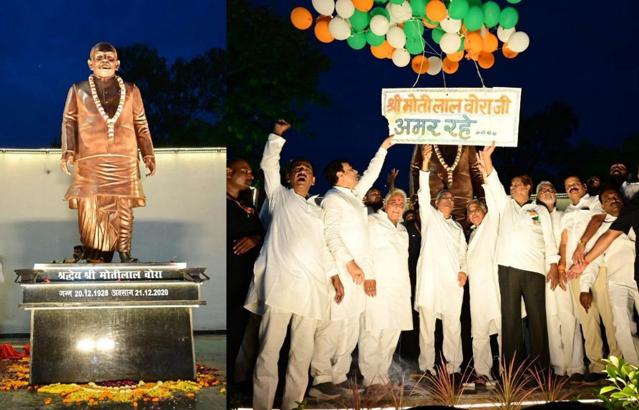 मुख्यमंत्री ने शहीद वीरनारायण सिंह और स्वर्गीय श्री मोतीलाल वोरा की प्रतिमा का किया अनावरण, नेहरू नगर चौक भिलाई से मिनीमाता चौक पुलगांव तक मार्ग का नामकरण ‘स्वर्गीय श्री मोतीलाल वोरा‘ के नाम पर करने की घोषणा 1 1692031120 e82e86f55d202adf990c
