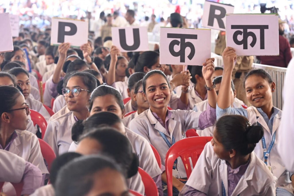 मुख्यमंत्री भूपेश बघेल सरगुजा संभाग के युवाओं से अब से कुछ ही देर में करेंगे भेंट-मुलाकात 3 1692689610 df46515224038a1e97ea