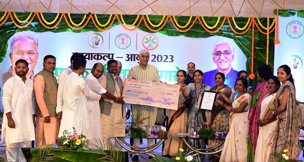 1692882429 f3cd1376c03295bc3854