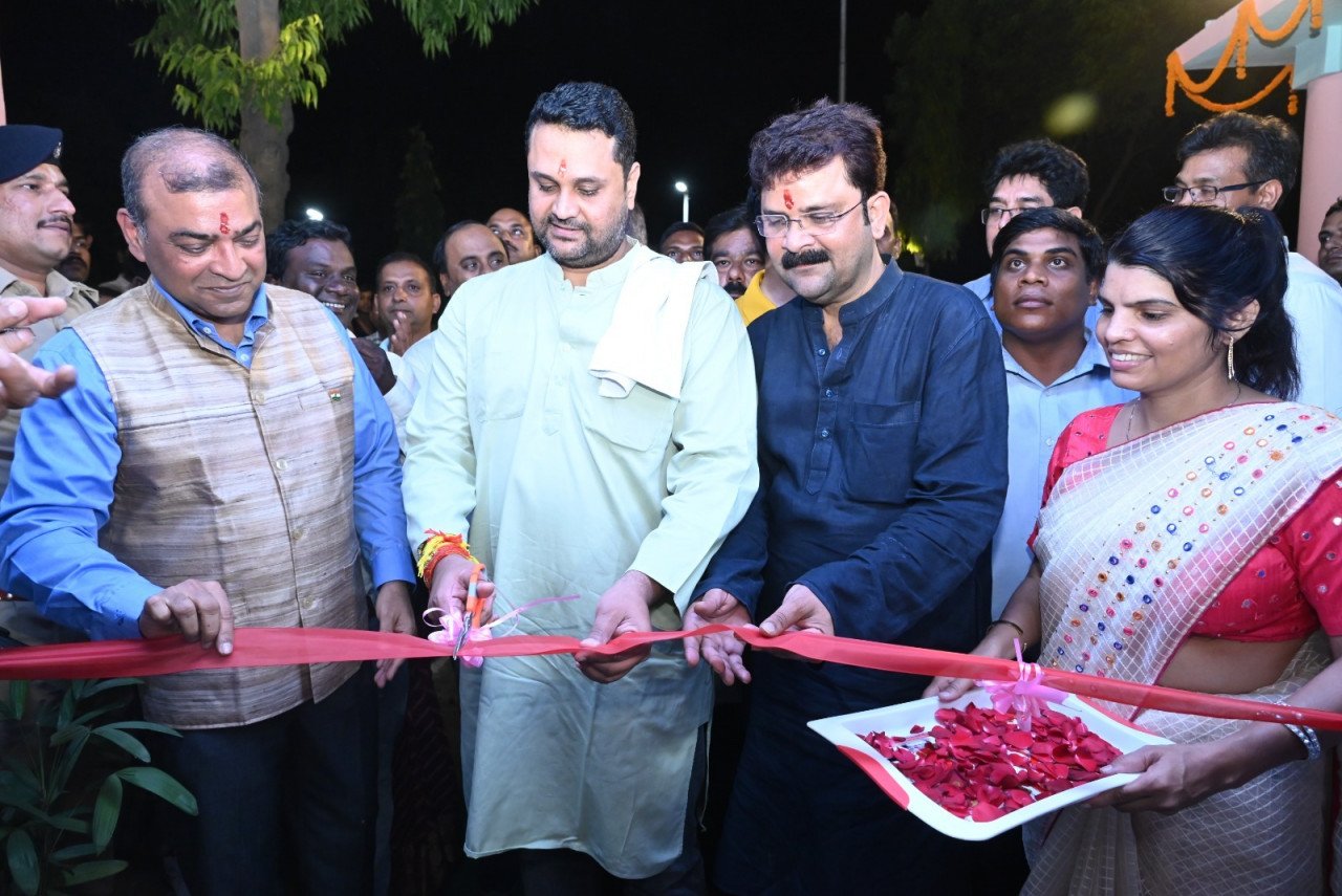 1693330845 bb79818e7c2c13584197