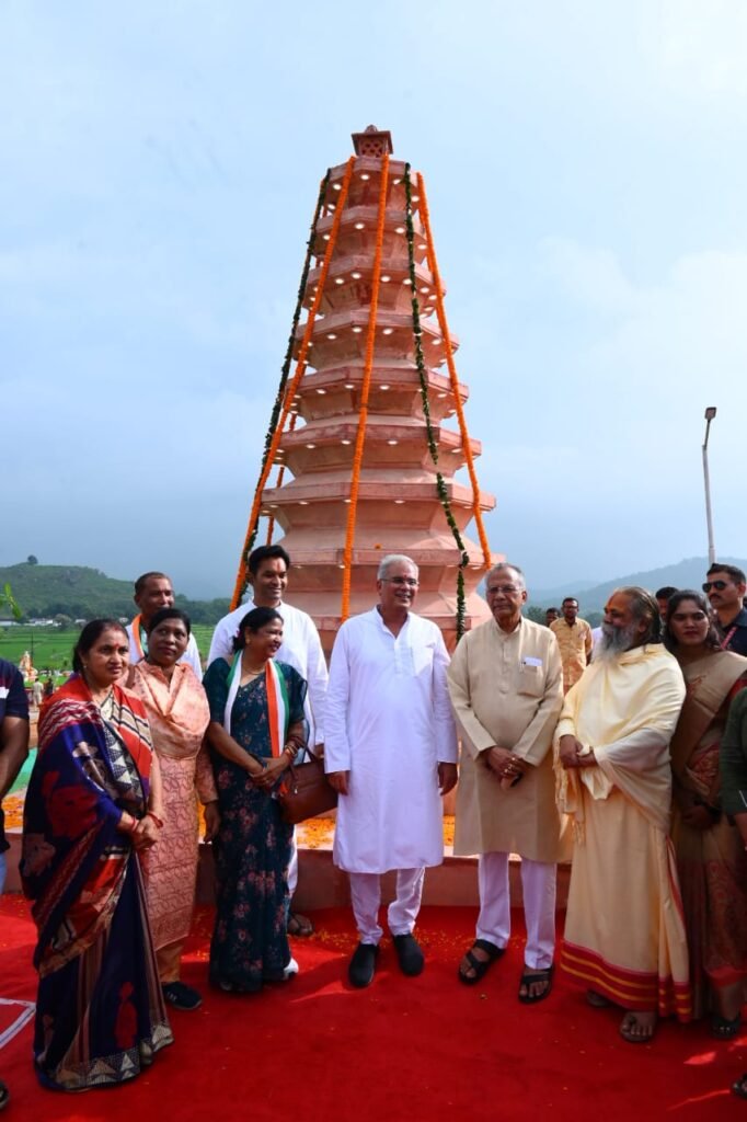 मुख्यमंत्री भूपेश बघेल ने नगरी-सिहावा के मुकुंदपुर में राम वन गमन पर्यटन परिपथ के निर्माण कार्यों का किया लोकार्पण<br> 5 1694429283 5e4a3b27cc0d4ddd9712