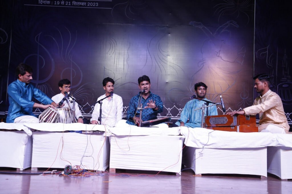 1695385300 e623124546e24d275972