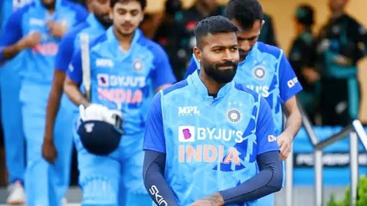 Ind Vs Aus: शुभमन गिल समेत 5 खिलाड़ी तीसरे वनडे से बाहर! धुरंधरों के लिए बनाएंगे जगह, ऑस्ट्रेलिया पर क्लीन स्वीप का खतरा 1 images 9