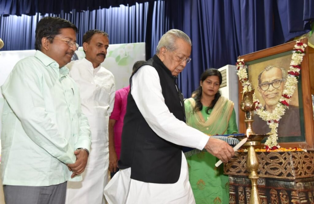 ओड़िसा : राज्यपाल विश्वभूषण हरिचंदन राज्य स्तरीय पुरूस्कार-2023 मे हुए शामिल 2 1696589532 d43fd7d654e612689d9c