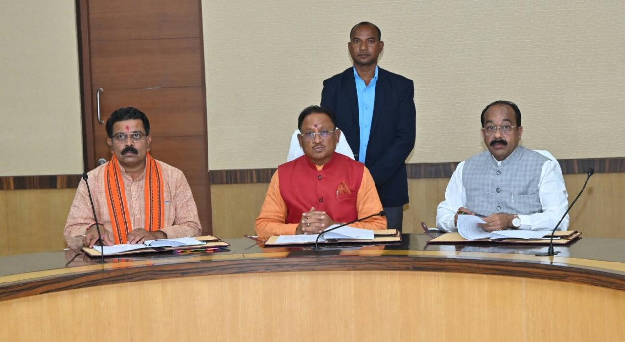 मुख्यमंत्री की अध्यक्षता में केबिनेट की द्वितीय बैठक संपन्न,अनुपूरक बजट पर चर्चा 1 1702649178 fa0781bed5775acd7580