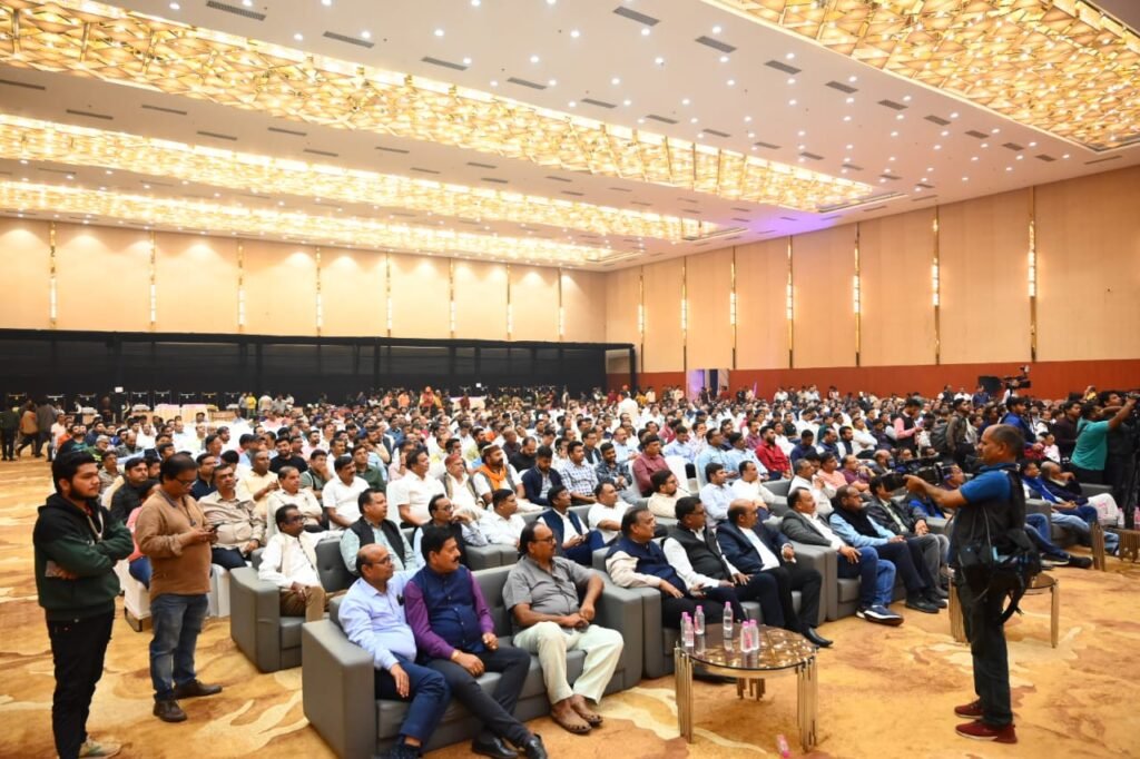 किसान और राइस मिलर्स हमारी अर्थव्यवस्था के दो पहिए : मुख्यमंत्री विष्णु देव साय<br> 2 1703930504 beb201bab3b3d7078541