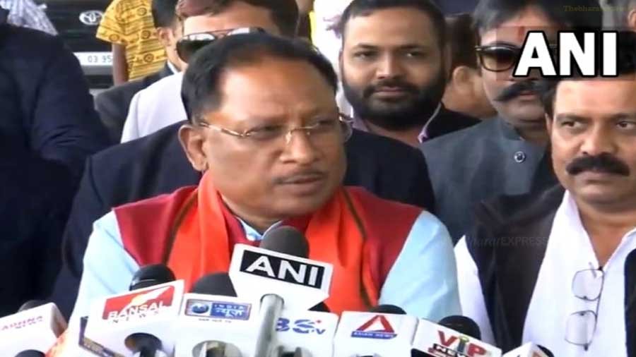 हाई कमान से हरी झंडी लेकर लौटे सीएम साय, जल्द करेंगे मंत्रिमंडल की घोषणा…<br> 1 Chhattisgarh CM Vishnu Deo Sai LIVE