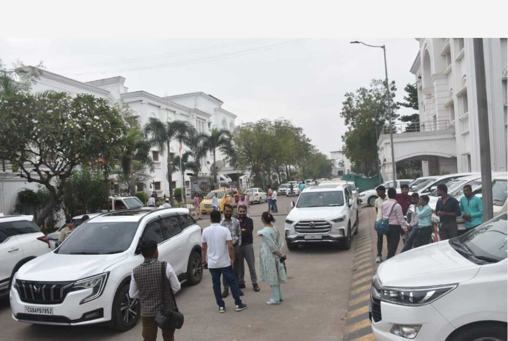 बीजेपी दफ्तर पहुंचे नवनिर्वाचित विधायक 1 image editor output image 857070969 1701684491226