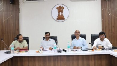 कलेक्टर ने ली साप्ताहिक समय सीमा की बैठक 1 1024x682 1