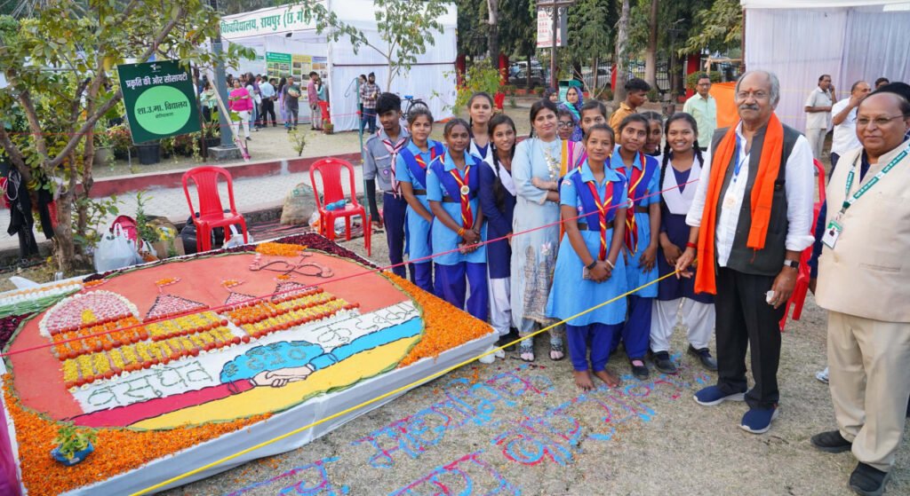 पर्यावरण के बेहतरी से ही जीवन में खुशहाली संभव: शिक्षा मंत्री 4 1705336356 5d6445b4c3c9298bf0c4