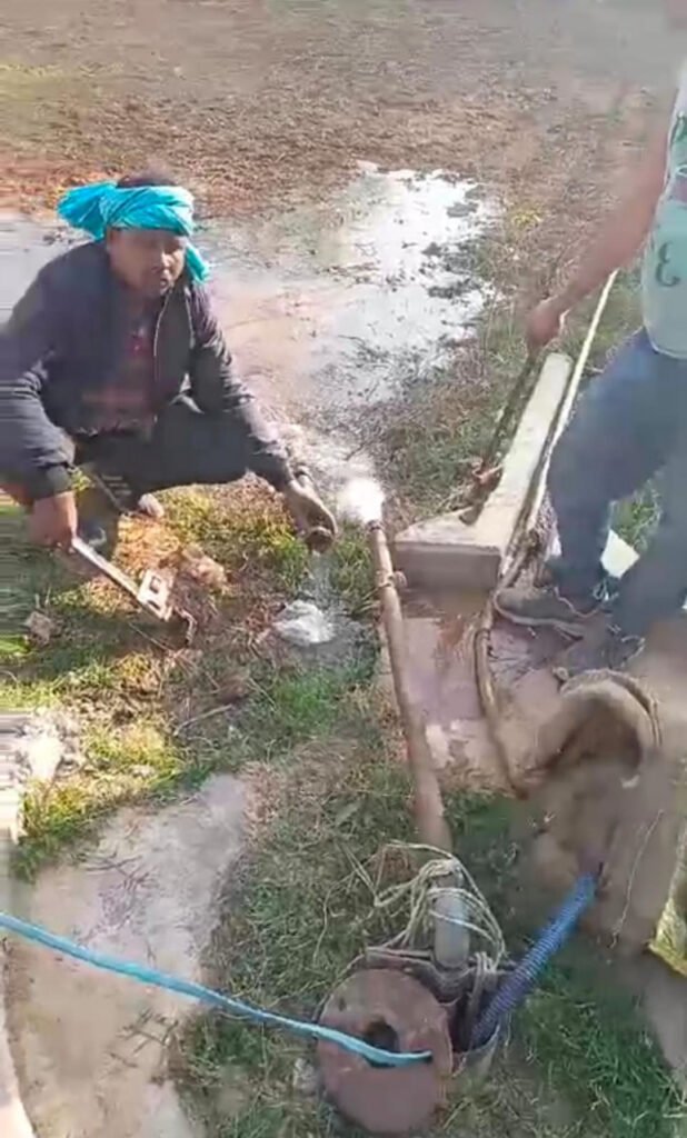 मुख्यमंत्री विष्णु देव साय की पहल से दो गाँव को मिली जल संकट से मुक्ति: बुझी पहाड़ी कोरवा बस्ती लोटापानी की प्यास, राष्ट्रीय जल जीवन मिशन के तहत पानी आपूर्ति हुई शुरू 3 1705339370 f1abed6437c0525c6899