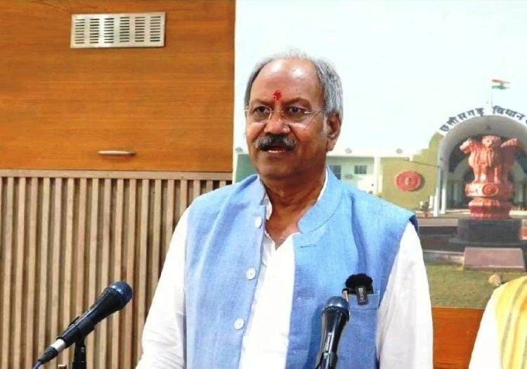 स्कूलों में 33 हजार से अधिक पदों पर होगी शिक्षकों की सीधी भर्ती: मंत्री बृजमोहन अग्रवाल 1 1707936362 19dcfce8ebe6412d1f61