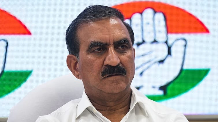 हिमाचल प्रदेश के CM का इस्तीफा : सुखविंदर सिंह सुक्खू ने दिया अपना इस्तीफा, शाम तक नए नेता का ऐलान कर सकती है कांग्रेस 1 ff085e00176e4bc64a9ad4de54075dba1709028301896129 original