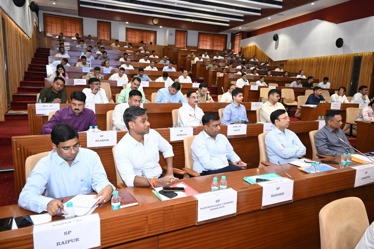 शांतिपूर्ण निर्वाचन के लिए पुलिस की भूमिका अहम- अतिरिक्त मुख्य निर्वाचन पदाधिकारी नीलेश क्षीरसागर 1 1710515462 b22eea865ca4f8b30639