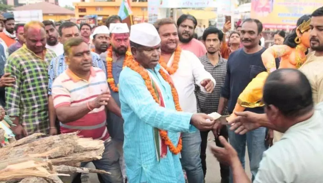 Allegations against Kawasi Lakhma: Cash distribution scandal rocks Bastar campaign 1 3623737 untitled 14 copy 1