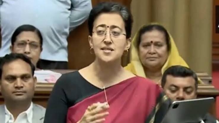 Delhi Budget 2024: दिल्ली की महिलाएं भी हुईं सरकार की 'लाडली', हर महीने 1000 रुपये देने का केजरीवाल सरकार के बजट में ऐलान 1 images 2024 03 04T130000.347